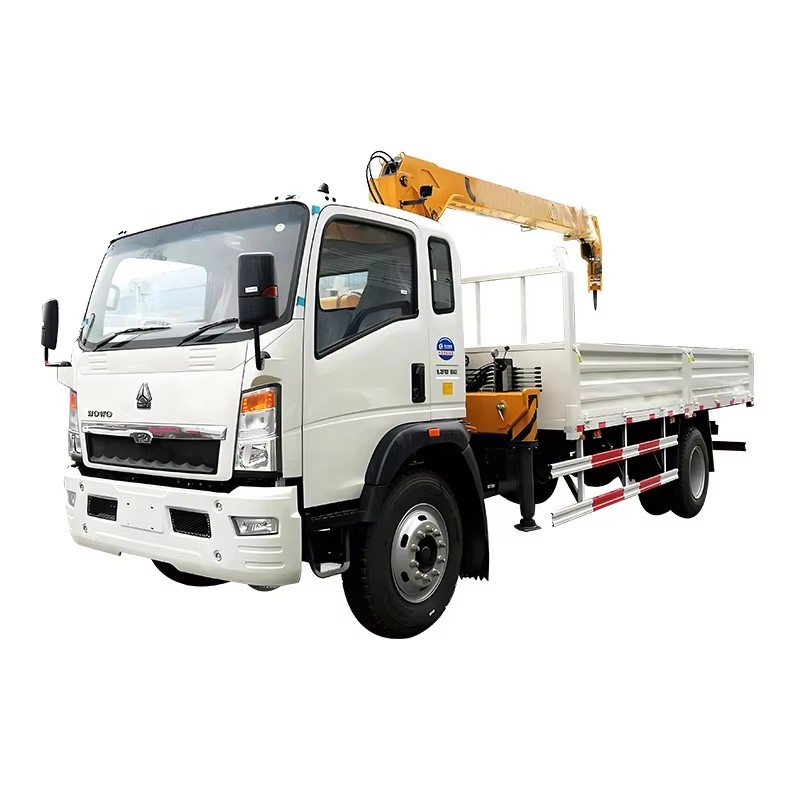 Sinotruk Howo Boom Crane Xe Tải 5 Tấn Xe Tải Gắn Cẩu để N&acirc;ng Trọng Lượng