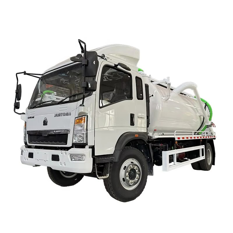 Xe Tải H&uacute;t Nước Thải Sinotruk Howo 5000L 4x2 Xe Tải H&uacute;t Nước Thải Ch&acirc;n Kh&ocirc;