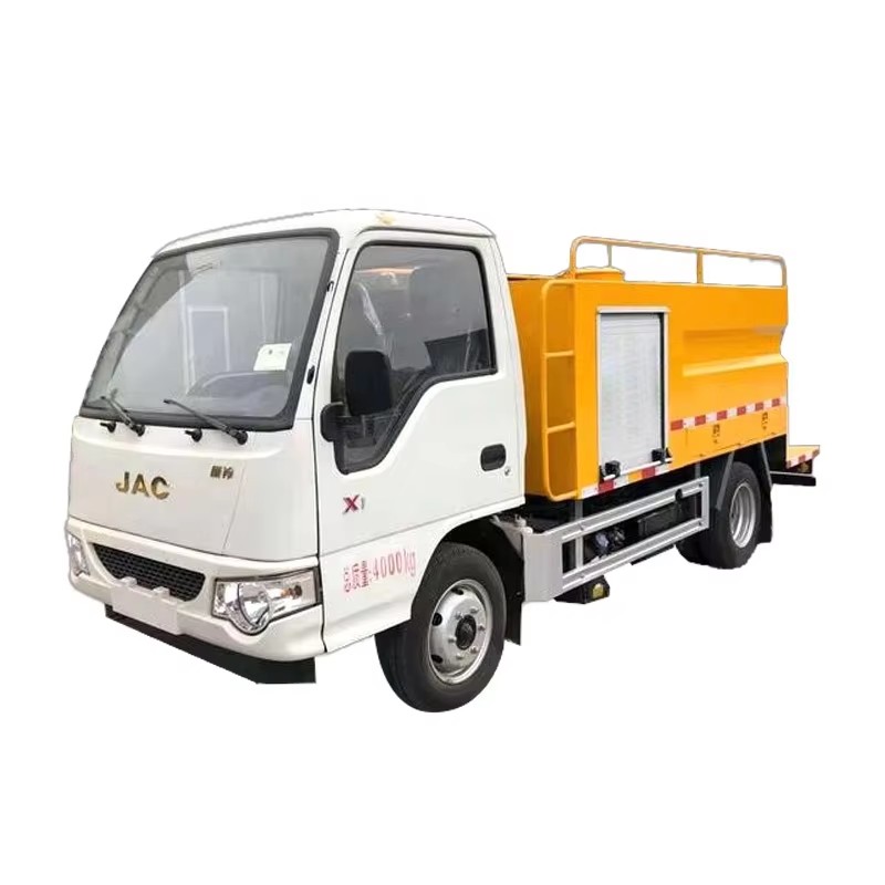 JAC 2500L Cao &aacute;p Ch&acirc;n Kh&ocirc;ng Nước Thải Septic Ph&acirc;n H&uacute;t L&agrave;m Sạc
