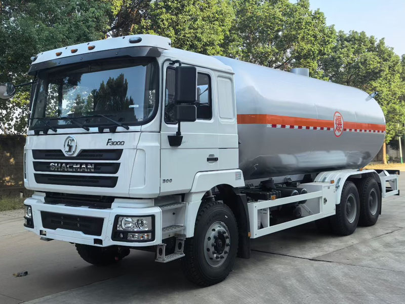 L&agrave;m Thế N&agrave;o để Vận Chuyển An To&agrave;n LPG Liquefied Petroleum Gas Tank Trucks?